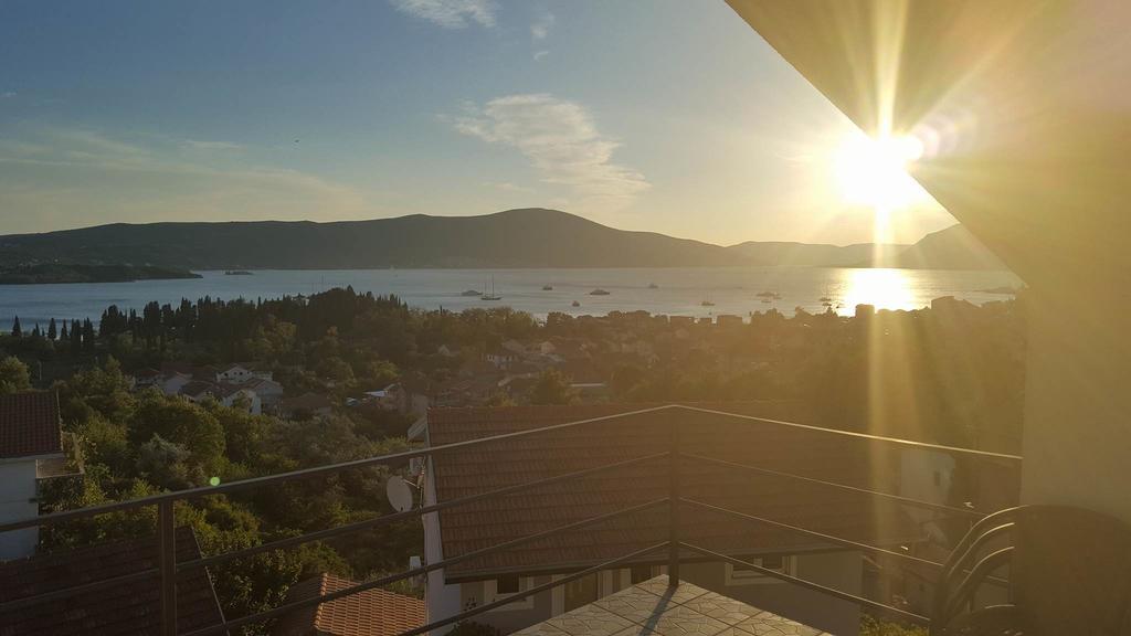 Apartmani Petar Tivat Exterior foto