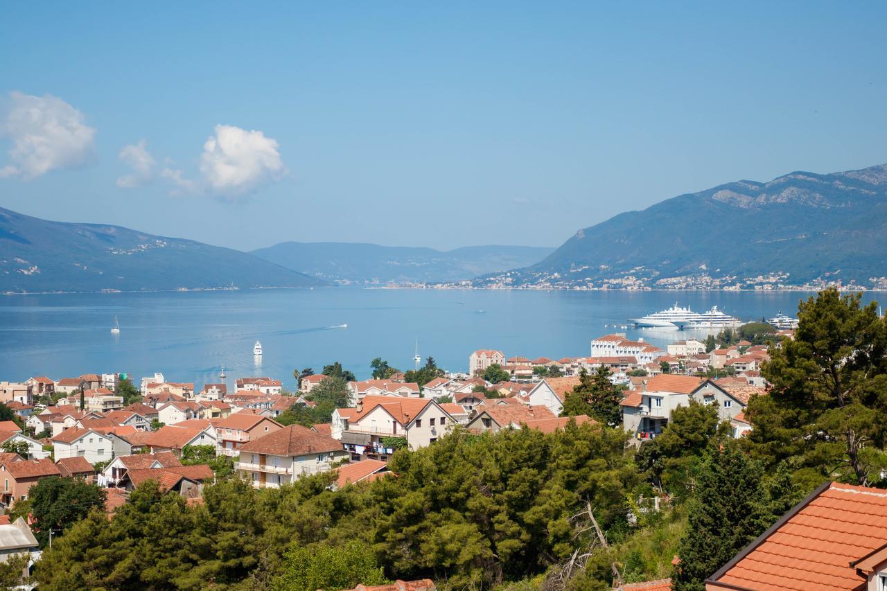 Apartmani Petar Tivat Exterior foto